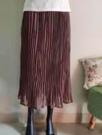 Plain pleated skirt - Coffee shade - Image 2