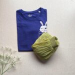 Solid tshirt and pleated skirt combo