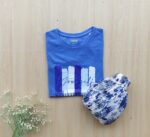 Solid tshirt and pleated skirt combo