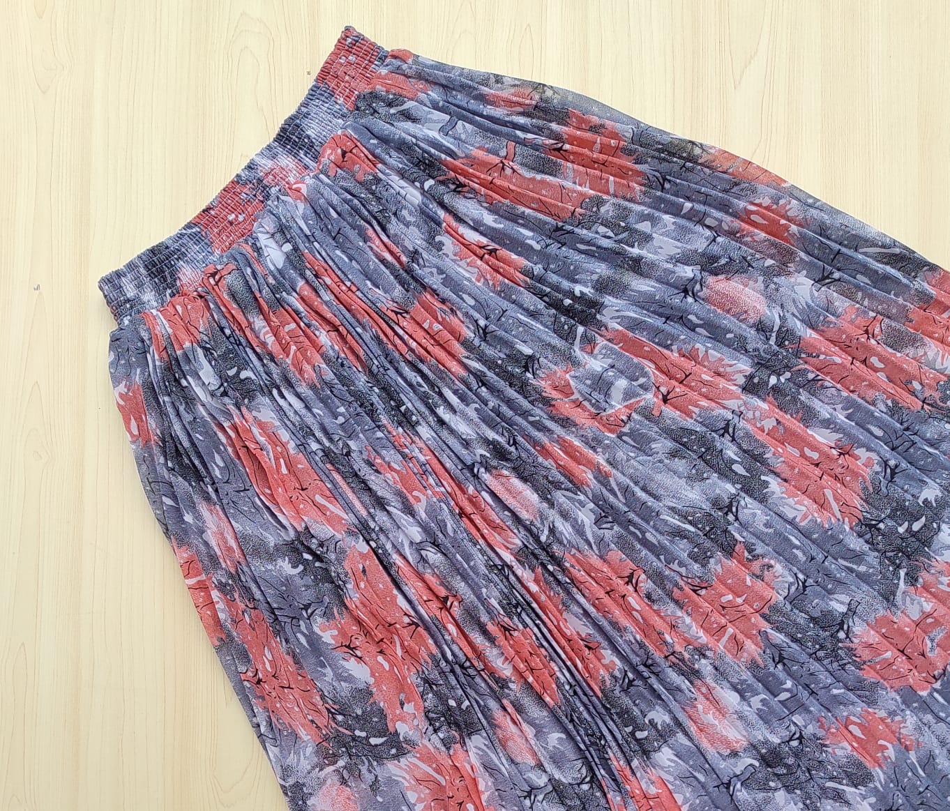 WhatsApp Image 2025-08-22 at 11.48.53 AM Printed pleated skirt – Full length - Image 1