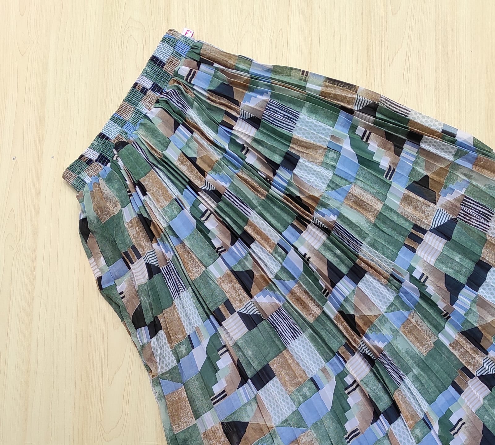 WhatsApp Image 2025-08-22 at 11.48.55 AM Printed pleated skirt – Full length - Image 1