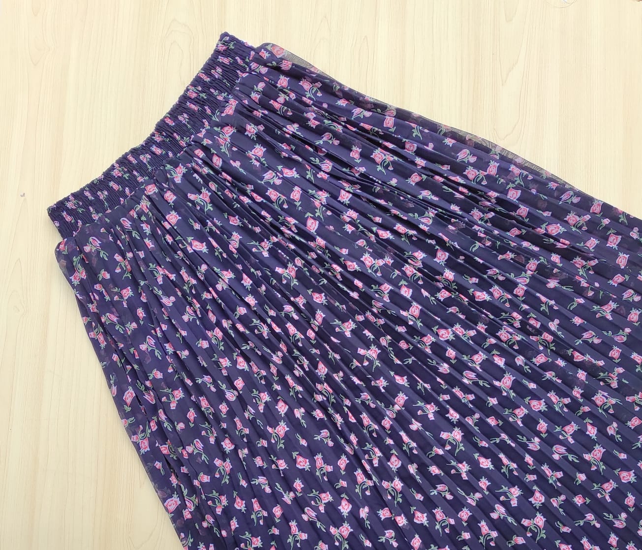 WhatsApp Image 2025-11-23 at 4.00.47 PM Printed pleated skirt – Full length - Image 1