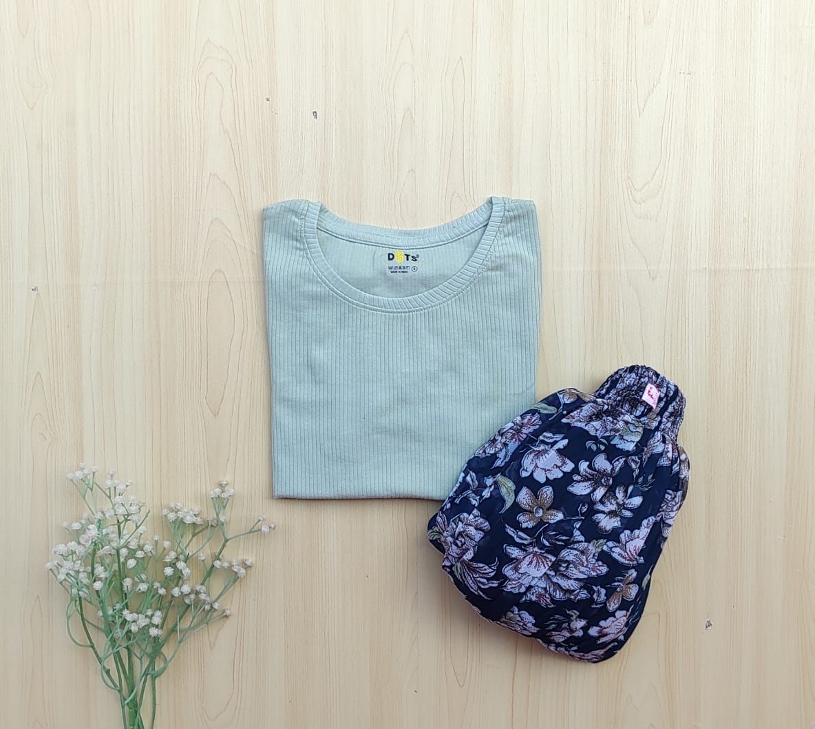 WhatsApp Image 2025-11-16 at 11.22.40 AM Crop top Pleated skirt combo - Image 1