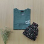 Solid tshirt and pleated skirt Combo