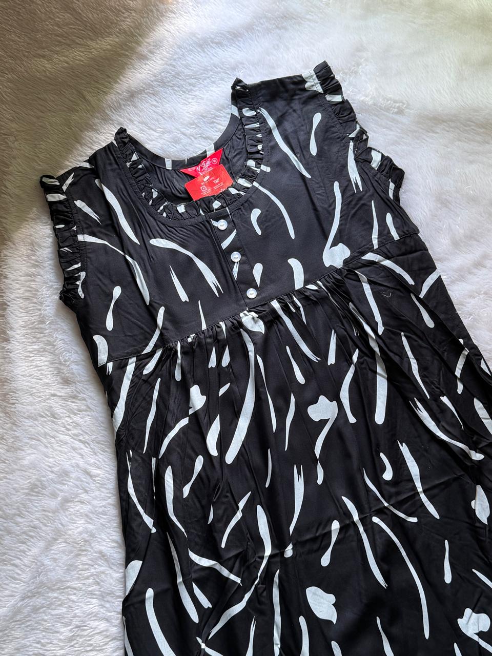 WhatsApp Image 2026-04-22 at 4.46.13 PM (3) Sleeveless Frock - Image 1