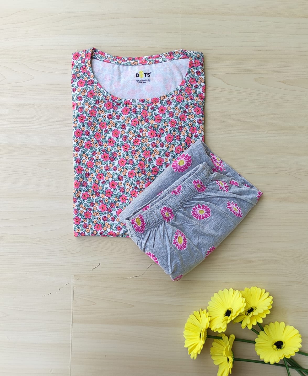WhatsApp Image 2026-06-20 at 2.51.58 PM (3) Printed pyjama set - Image 1