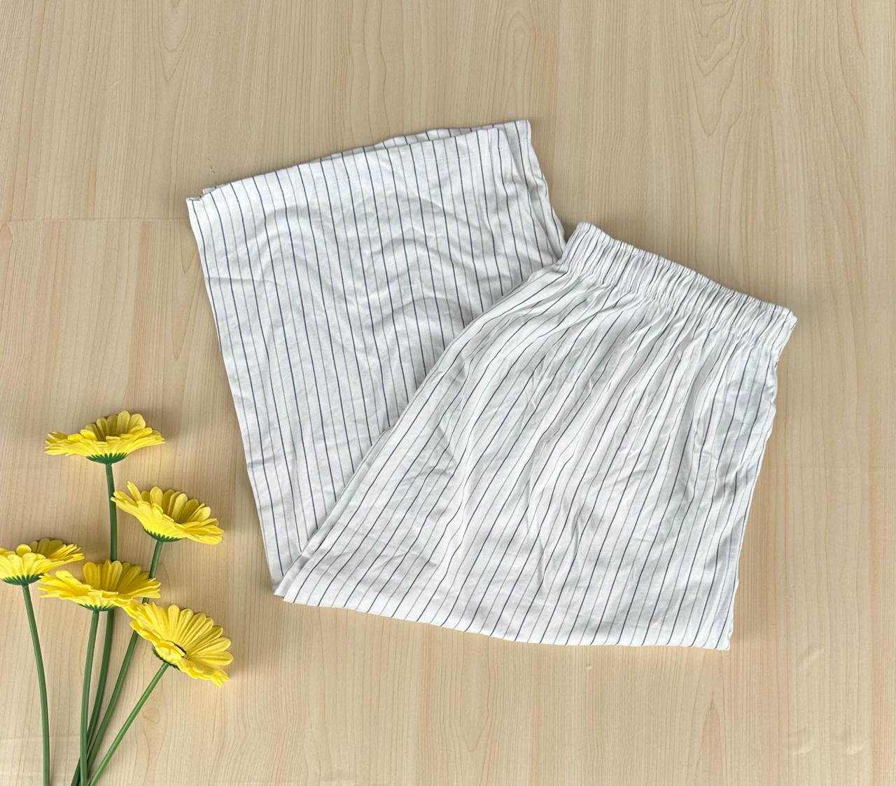 WhatsApp Image 2026-07-16 at 11.49.46 AM (35) Printed half pant - Image 1