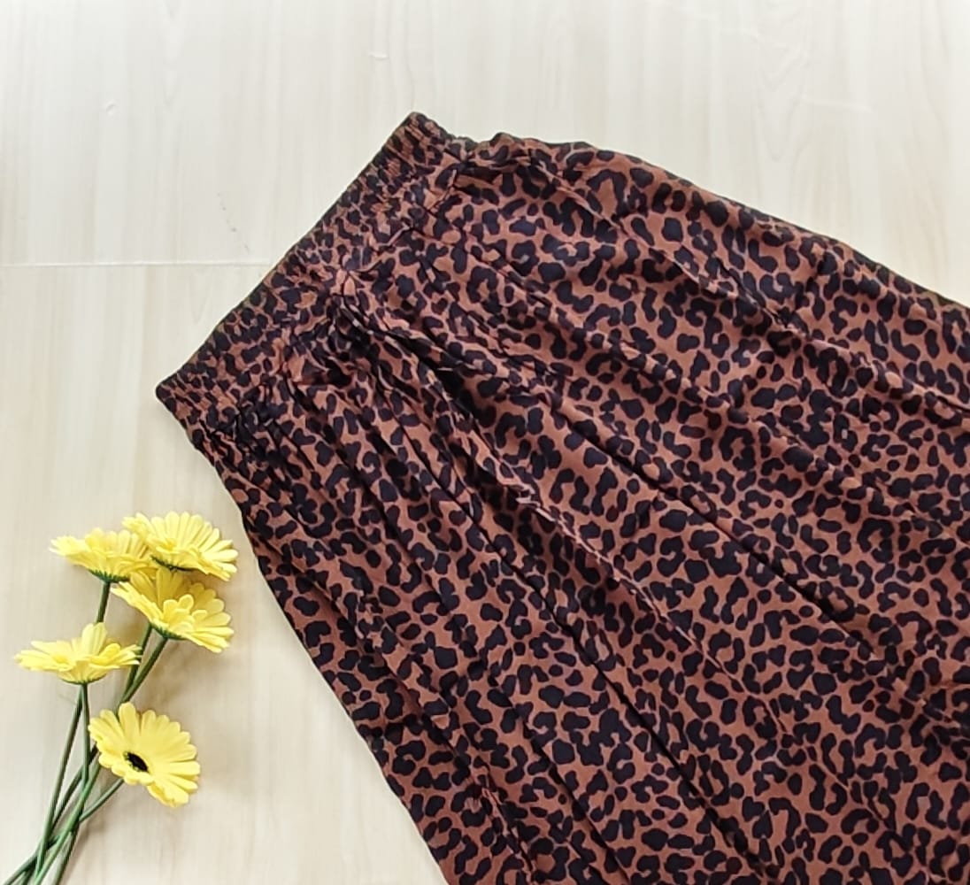 WhatsApp Image 2026-07-20 at 11.09.33 AM (1) Daily wear rayon skirt – Half - Image 1