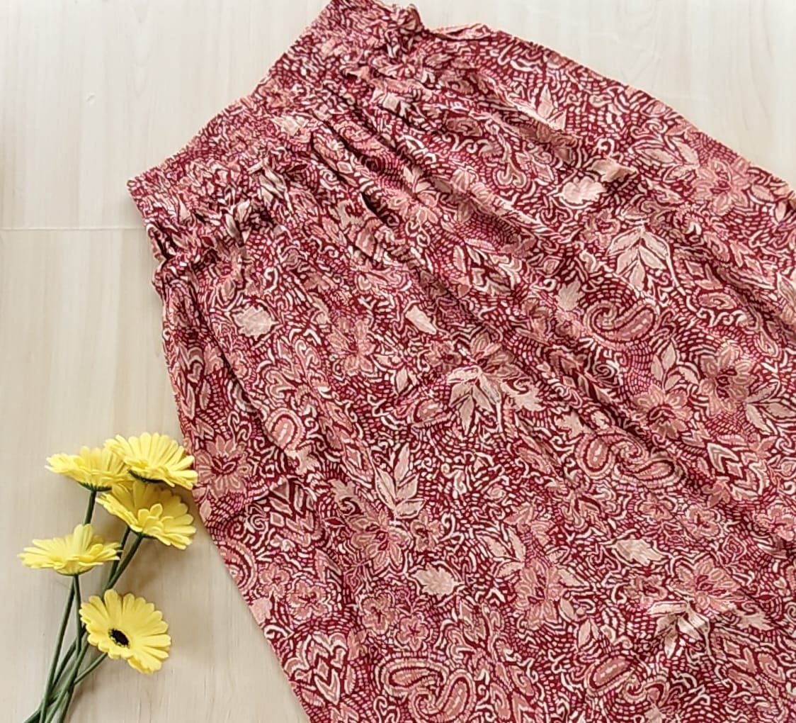 WhatsApp Image 2026-07-20 at 11.09.34 AM (1) Daily wear rayon skirt – Half - Image 1