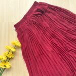 Plain pleated skirt