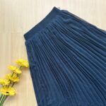 Plain pleated skirt