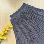 Plain pleated skirt