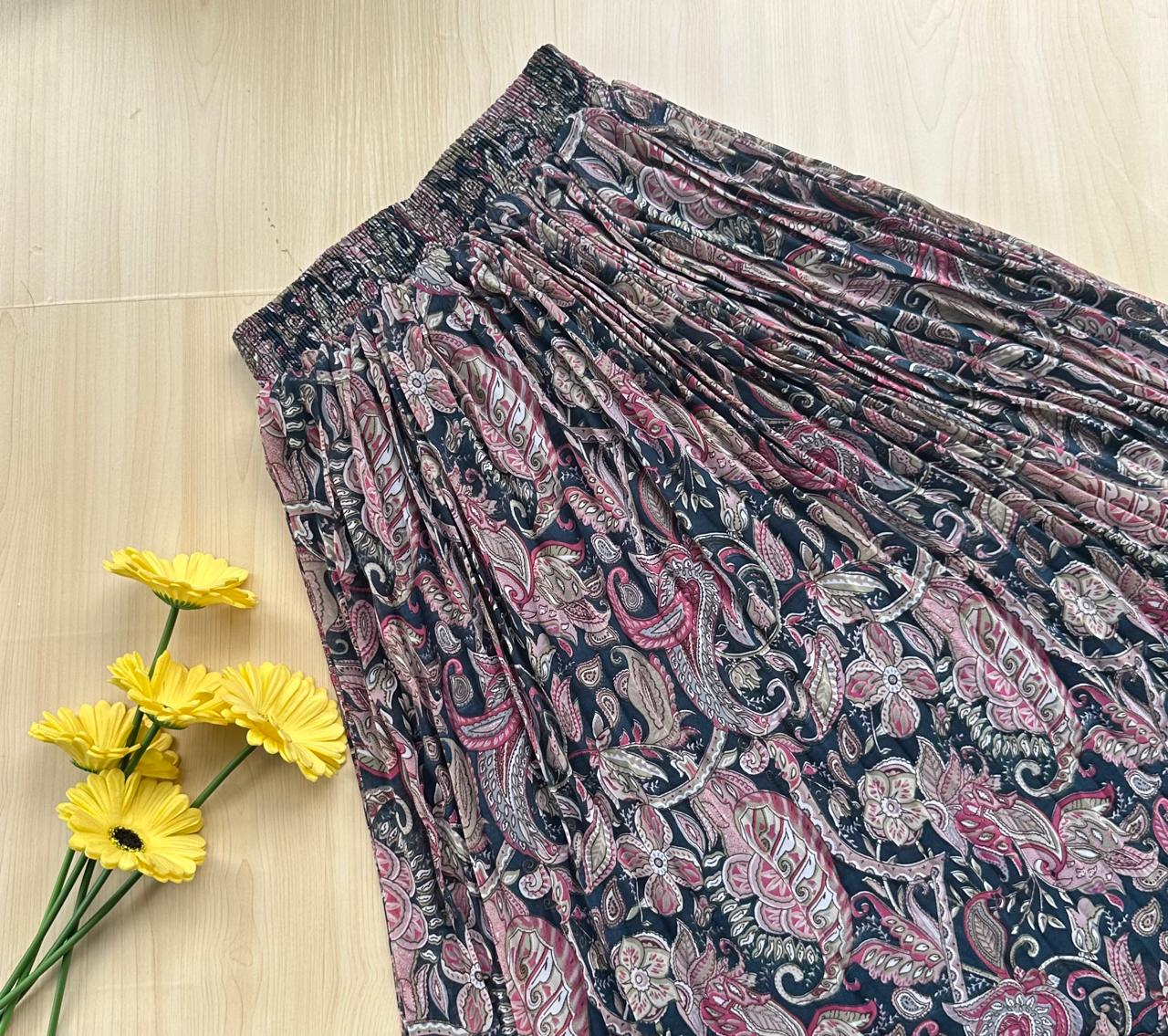 WhatsApp Image 2026-08-09 at 12.46.25 PM (2) Printed pleated skirt - Image 1