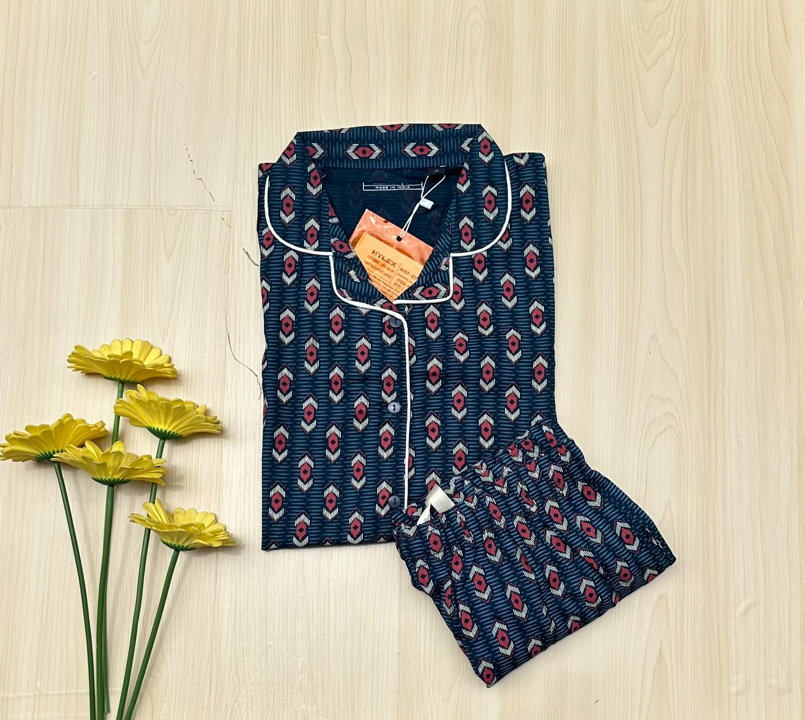 WhatsApp Image 2026-08-19 at 1.14.00 PM (1) Colar Pyjama Set - Image 1